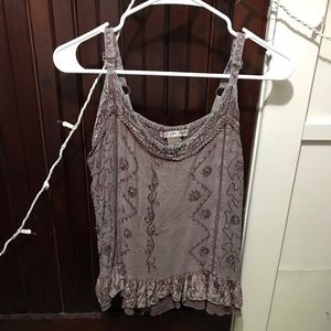 Detailed flowy top